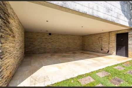 Casa à venda com 796m², 6 quartos e 6 vagas Casa à venda com 796m², 6 quartos e 6 vagasFoto 30