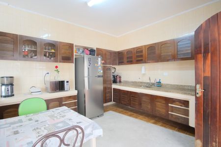 Casa à venda com 200m², 4 quartos e 2 vagasCozinha