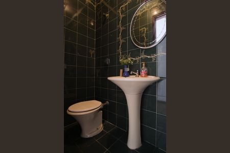 Casa à venda com 200m², 4 quartos e 2 vagasLavabo