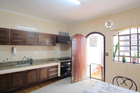 Casa à venda com 200m², 4 quartos e 2 vagasCozinha