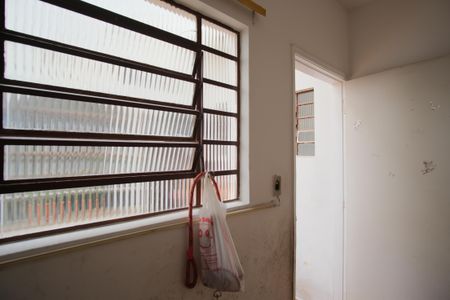 Casa à venda com 200m², 4 quartos e 2 vagasQuarto de Serviço