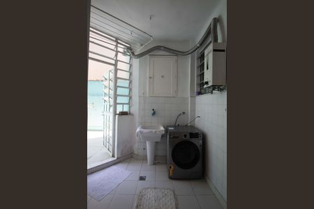 Apartamento à venda com 80m², 2 quartos e sem vaga Apartamento à venda com 80m², 2 quartos e sem vagaÁrea de serviço