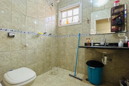 Casa à venda com 122m², 3 quartos e 2 vagas Casa à venda com 122m², 3 quartos e 2 vagasBanheiro de Serviço