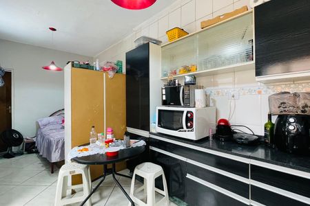 Casa à venda com 122m², 3 quartos e 2 vagas Casa à venda com 122m², 3 quartos e 2 vagasCasa 2 - Cozinha