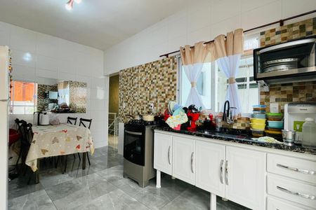 Casa à venda com 122m², 3 quartos e 2 vagas Casa à venda com 122m², 3 quartos e 2 vagasCozinha