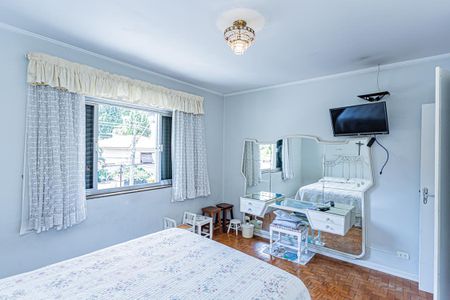 Casa à venda com 590m², 3 quartos e 8 vagasQuarto 1