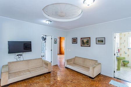 Casa à venda com 590m², 3 quartos e 8 vagasHall dos quartos
