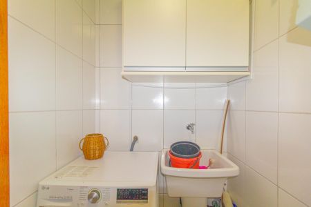 Apartamento à venda com 68m², 2 quartos e 1 vaga Apartamento à venda com 68m², 2 quartos e 1 vagaÁrea de Serviço