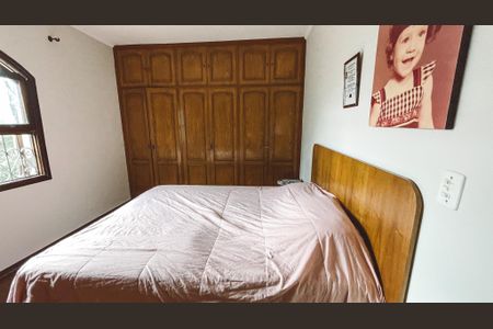 Casa à venda com 550m², 6 quartos e 5 vagas Casa à venda com 550m², 6 quartos e 5 vagasQuarto 1
