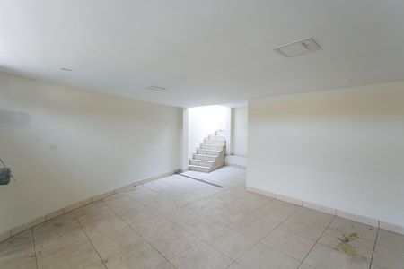 Casa à venda com 120m², 2 quartos e 3 vagas Casa à venda com 120m², 2 quartos e 3 vagasGaragem