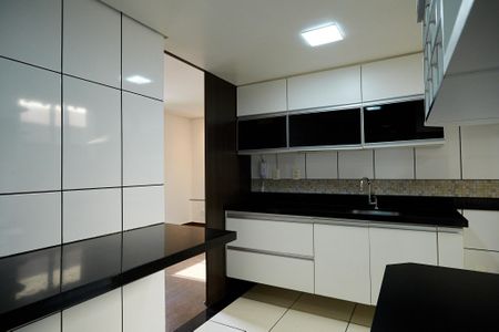 Apartamento para alugar com 88m², 3 quartos e 2 vagasCozinha
