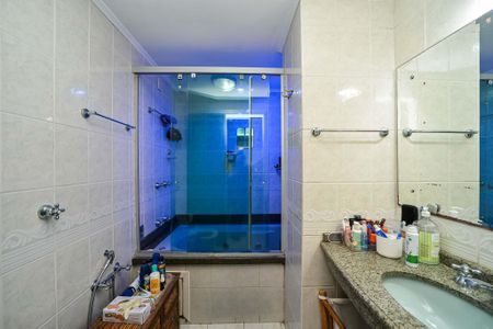 Apartamento à venda com 188m², 3 quartos e 1 vagaBanheiro da Suíte