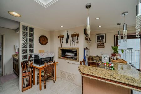 Apartamento à venda com 188m², 3 quartos e 1 vagaÁrea da Churrasqueira