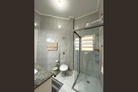 Casa à venda com 143m², 2 quartos e 1 vaga Casa à venda com 143m², 2 quartos e 1 vagaBanheiro Corredor