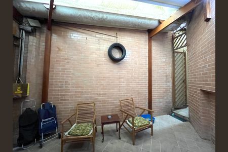 Casa à venda com 143m², 2 quartos e 1 vaga Casa à venda com 143m², 2 quartos e 1 vagaGaragem