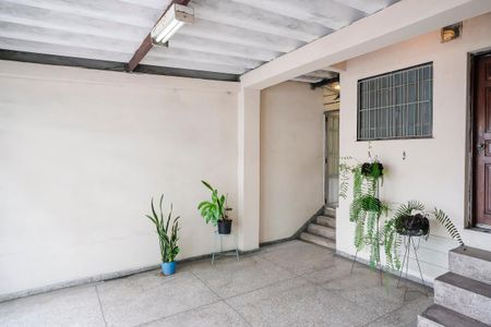 Casa à venda com 128m², 3 quartos e 2 vagasGaragem