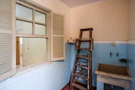 Casa à venda com 128m², 3 quartos e 2 vagasÁrea de serviço