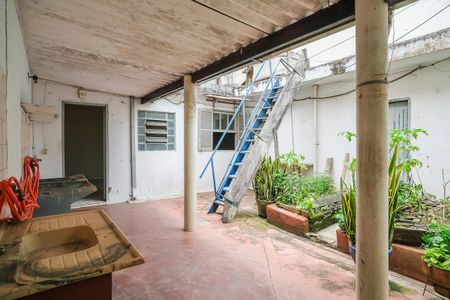 Casa à venda com 128m², 3 quartos e 2 vagasÁrea de serviço