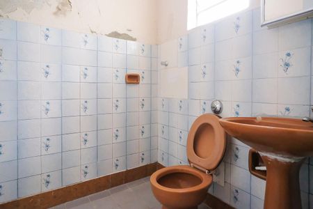 Casa à venda com 128m², 3 quartos e 2 vagasBanheiro edícula