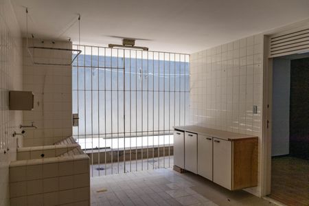 Casa à venda com 305m², 3 quartos e 3 vagasÁrea de Serviço