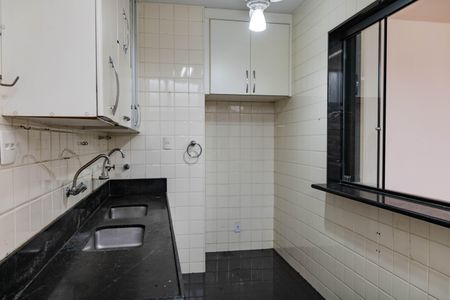 Casa à venda com 305m², 3 quartos e 3 vagasCozinha