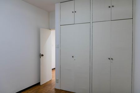 Casa à venda com 305m², 3 quartos e 3 vagasQuarto 1