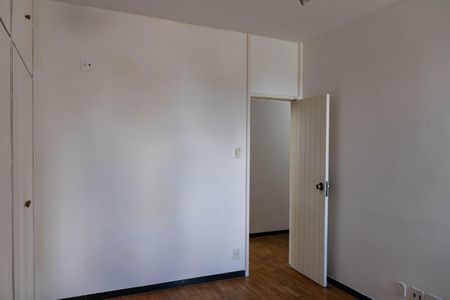 Casa à venda com 305m², 3 quartos e 3 vagasQuarto 2