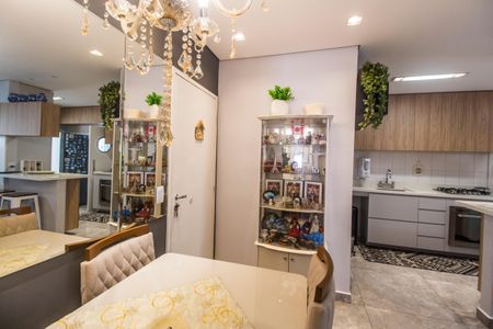 Apartamento à venda com 94m², 3 quartos e 1 vaga Apartamento à venda com 94m², 3 quartos e 1 vagaSala de Jantar