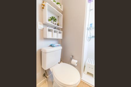 Apartamento à venda com 94m², 3 quartos e 1 vaga Apartamento à venda com 94m², 3 quartos e 1 vagaBanheiro da Suíte