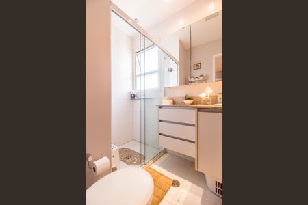 Apartamento à venda com 94m², 3 quartos e 1 vaga Apartamento à venda com 94m², 3 quartos e 1 vagaBanheiro da Suíte