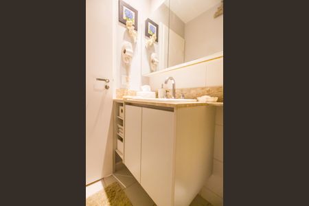 Apartamento à venda com 94m², 3 quartos e 1 vaga Apartamento à venda com 94m², 3 quartos e 1 vagaBanheiro 2