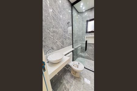 Apartamento à venda com 140m², 3 quartos e 4 vagas Apartamento à venda com 140m², 3 quartos e 4 vagasBanheiro