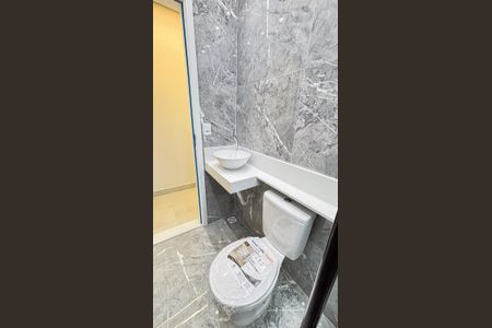 Apartamento à venda com 140m², 3 quartos e 4 vagas Apartamento à venda com 140m², 3 quartos e 4 vagasBanheiro