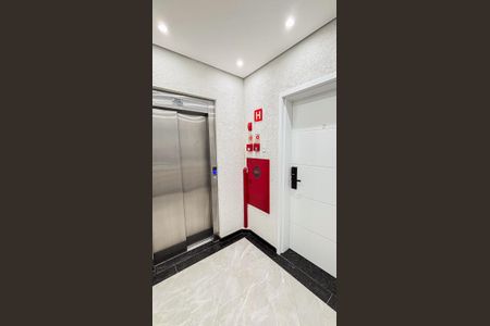 Apartamento à venda com 140m², 3 quartos e 4 vagas Apartamento à venda com 140m², 3 quartos e 4 vagasElevador