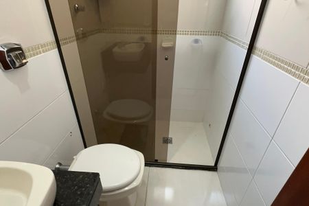 Casa à venda com 139m², 3 quartos e 4 vagasBanheiro