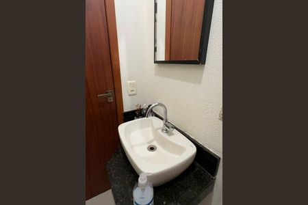 Casa à venda com 139m², 3 quartos e 4 vagasLavabo