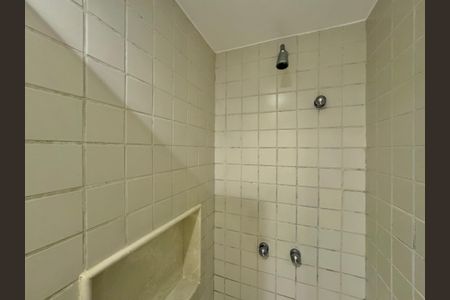 Apartamento à venda com 240m², 4 quartos e 3 vagasBanheiro Social