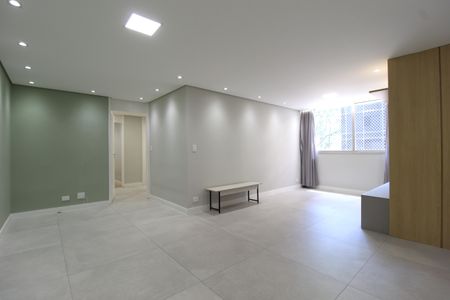 Sala de apartamento para alugar com 3 quartos, 116m² em Chácara Itaim, São Paulo