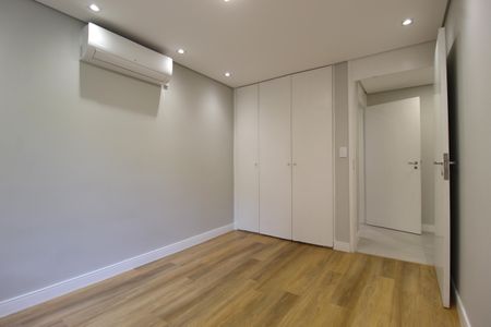 Quarto 1 de apartamento para alugar com 3 quartos, 116m² em Chácara Itaim, São Paulo