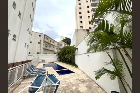 Apartamento para alugar com 123m², 4 quartos e 2 vagas Apartamento para alugar com 123m², 4 quartos e 2 vagasÁrea comum - Piscina