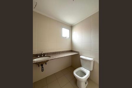 Apartamento para alugar com 123m², 4 quartos e 2 vagas Apartamento para alugar com 123m², 4 quartos e 2 vagasBanheiro da Suíte 2