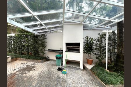 Apartamento para alugar com 123m², 4 quartos e 2 vagas Apartamento para alugar com 123m², 4 quartos e 2 vagasÁrea comum - Churrasqueira