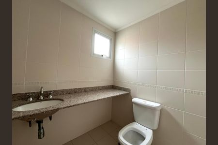 Apartamento para alugar com 123m², 4 quartos e 2 vagas Apartamento para alugar com 123m², 4 quartos e 2 vagasBanheiro da Suíte 2