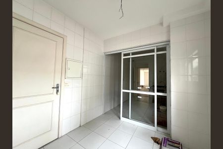 Apartamento para alugar com 123m², 4 quartos e 2 vagas Apartamento para alugar com 123m², 4 quartos e 2 vagasÁrea de Serviço