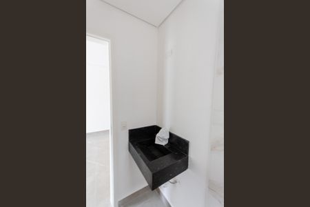 Apartamento à venda com 79m², 2 quartos e 1 vaga Apartamento à venda com 79m², 2 quartos e 1 vagaBanheiro