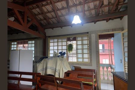 Casa à venda com 264m², 5 quartos e 3 vagas Casa à venda com 264m², 5 quartos e 3 vagasÁrea Gourmet