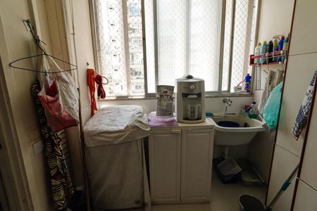 Apartamento à venda com 114m², 3 quartos e 2 vagas Apartamento à venda com 114m², 3 quartos e 2 vagasÁrea de Serviço