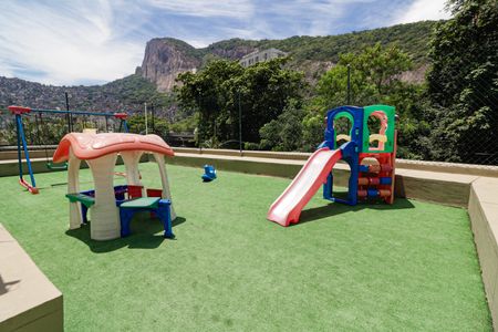 Apartamento à venda com 114m², 3 quartos e 2 vagas Apartamento à venda com 114m², 3 quartos e 2 vagasÁrea comum