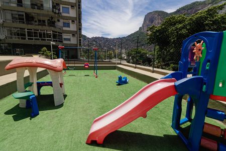 Apartamento à venda com 114m², 3 quartos e 2 vagas Apartamento à venda com 114m², 3 quartos e 2 vagasÁrea comum