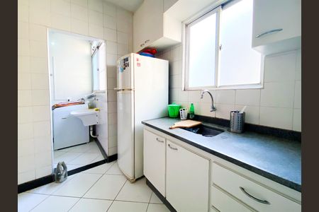 Apartamento à venda com 75m², 3 quartos e 2 vagasCozinha